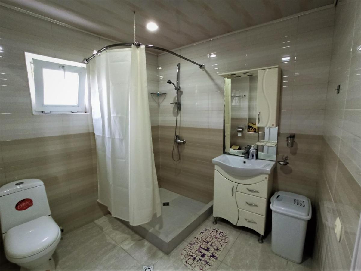 Guesthouse Lilia &Wine Celler Telavi Exterior foto